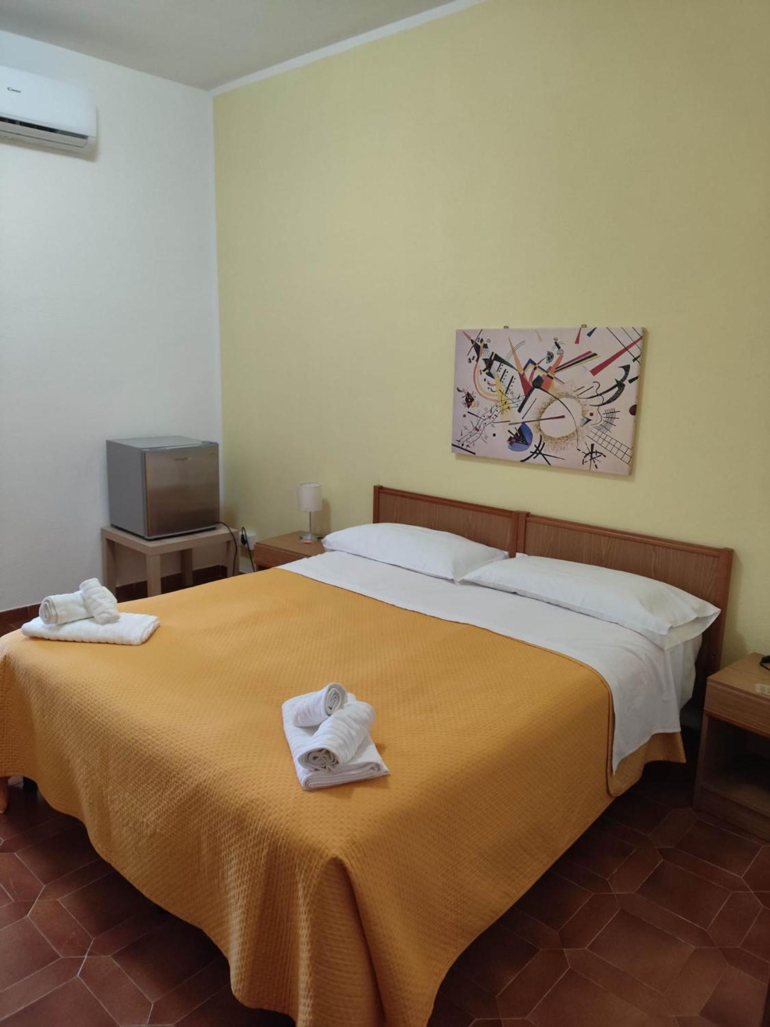 Piccolo Hotel Nuova Gestione 칼라고노네 외부 사진